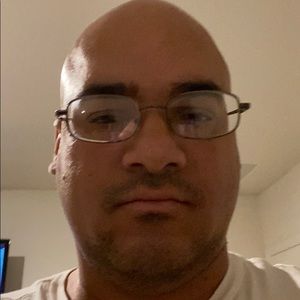 Meet your Posher, Emanuel